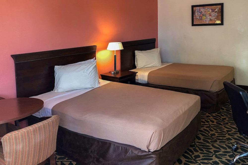 Econo Lodge North North Fort Myers Extérieur photo