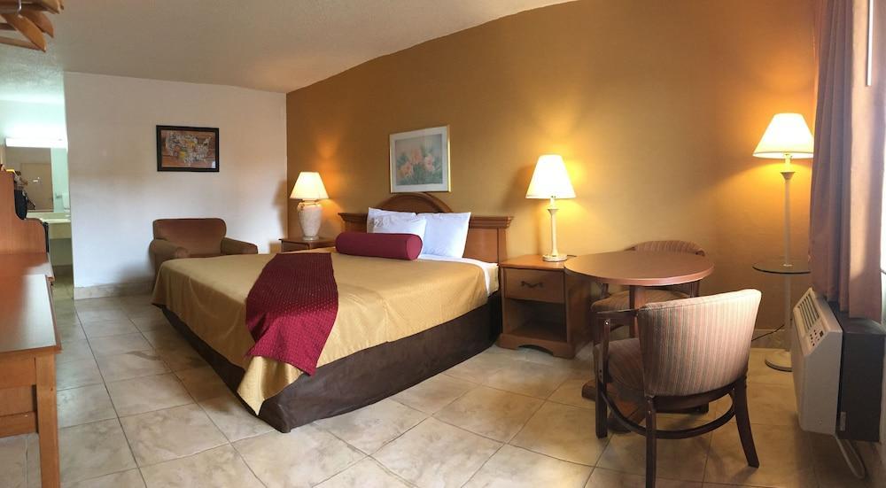 Econo Lodge North North Fort Myers Extérieur photo