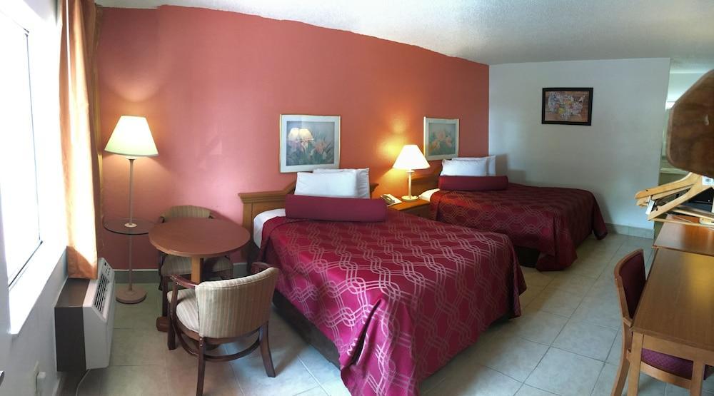 Econo Lodge North North Fort Myers Extérieur photo