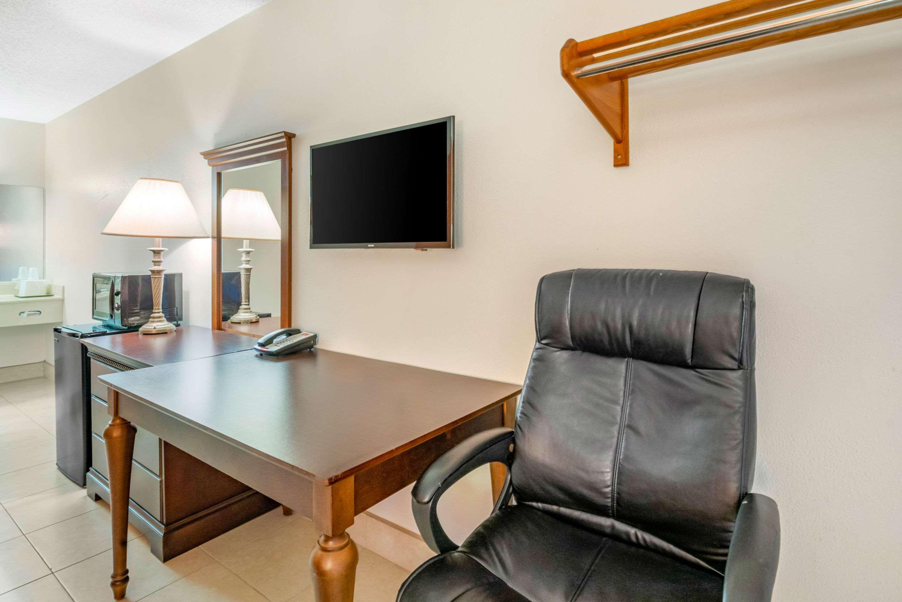 Econo Lodge North North Fort Myers Extérieur photo