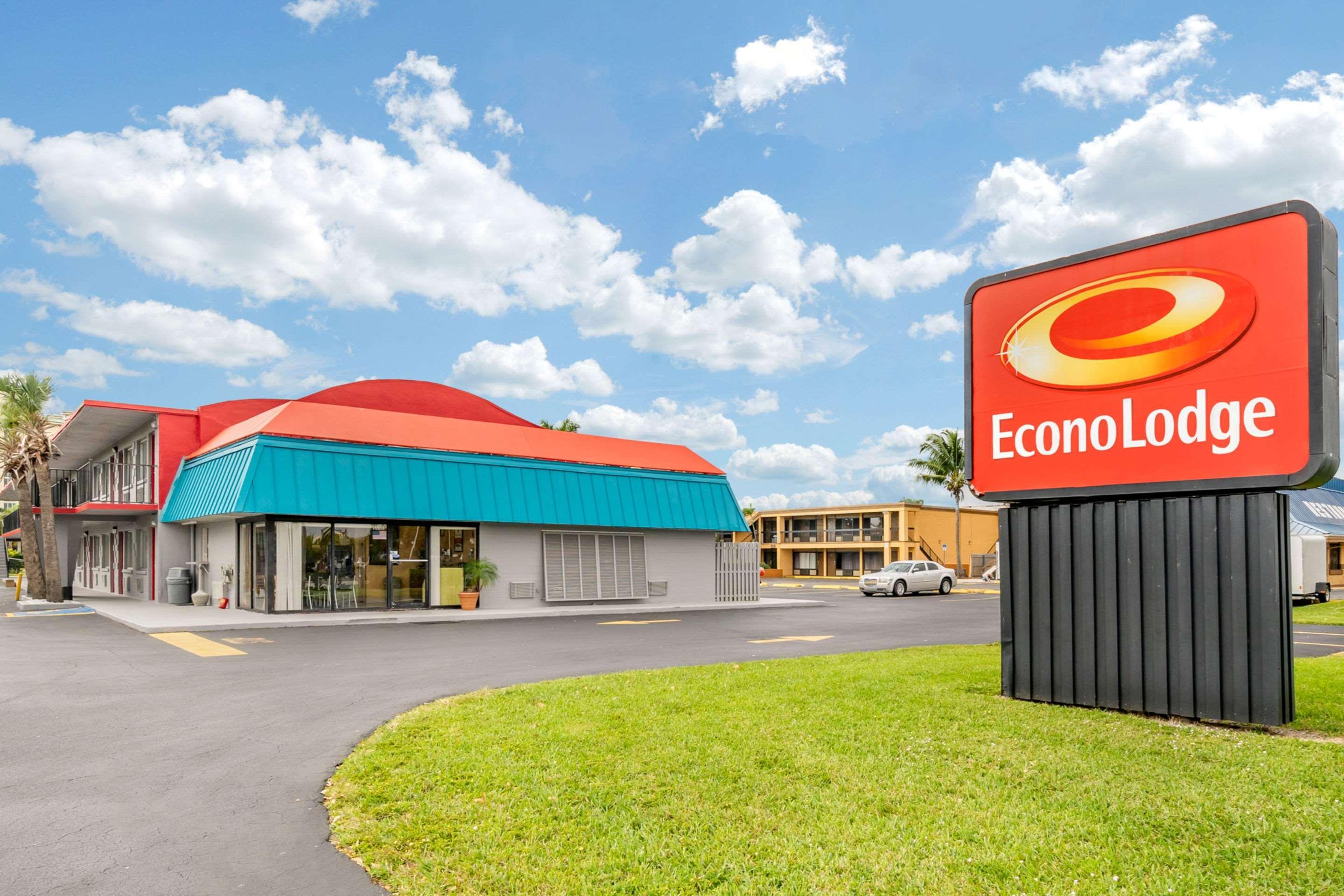 Econo Lodge North North Fort Myers Extérieur photo