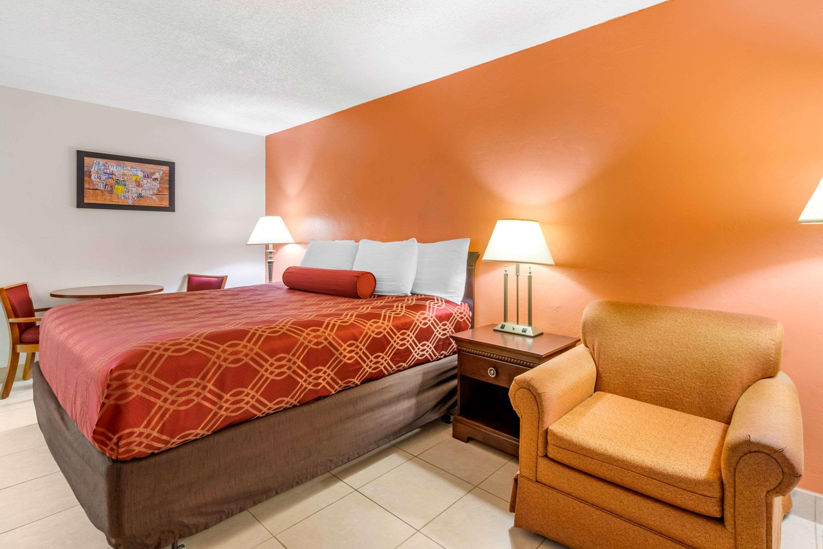 Econo Lodge North North Fort Myers Extérieur photo