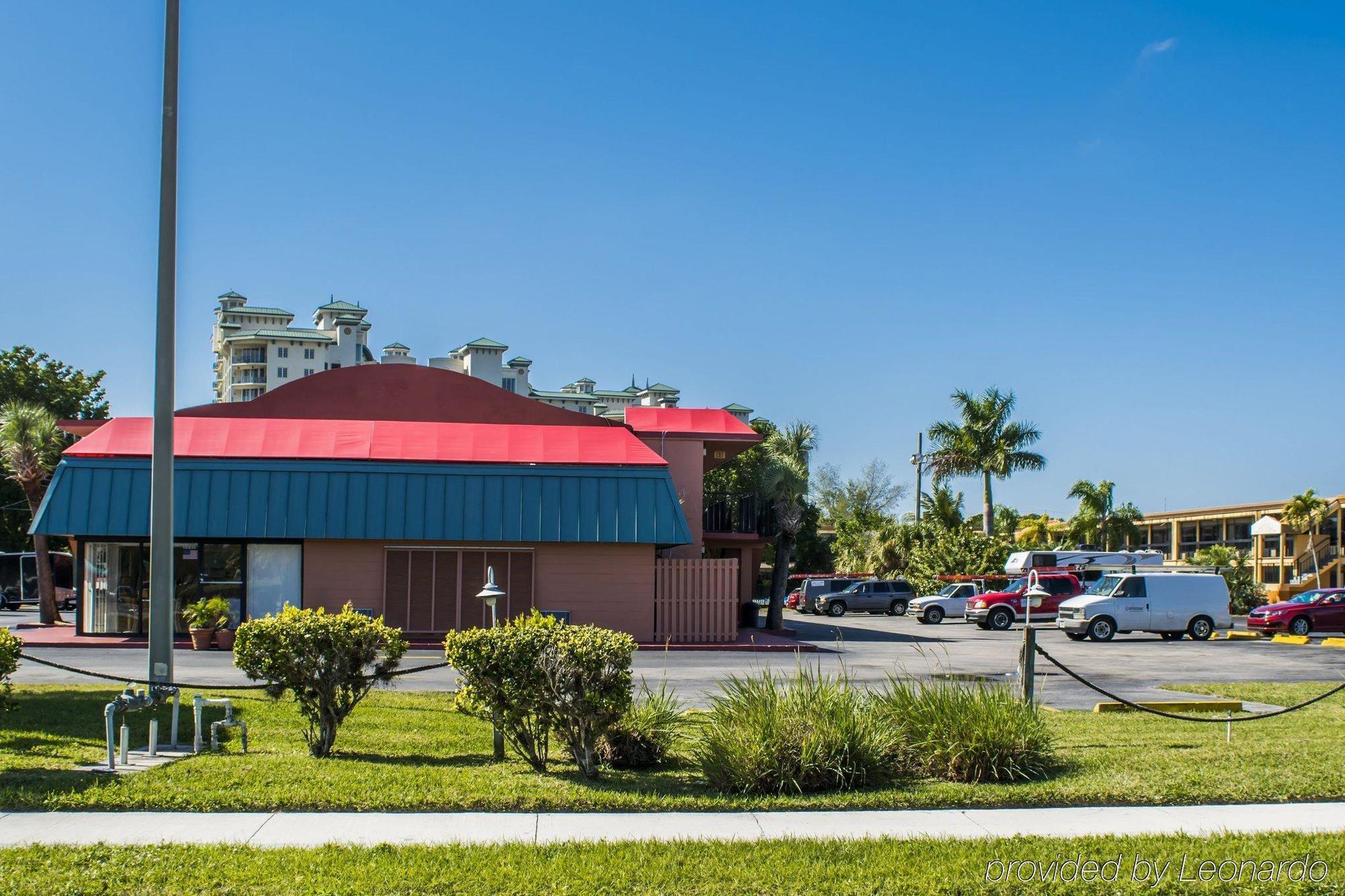 Econo Lodge North North Fort Myers Extérieur photo